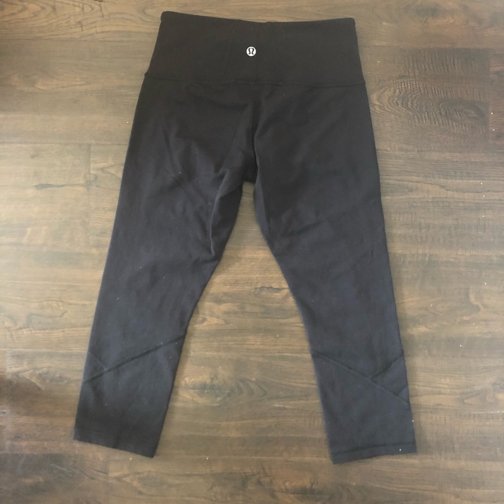 Lululemon size 4